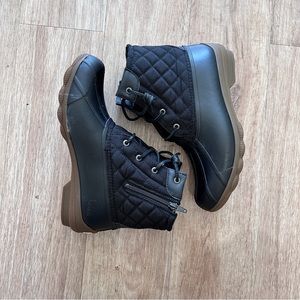 Black sperry weather boots